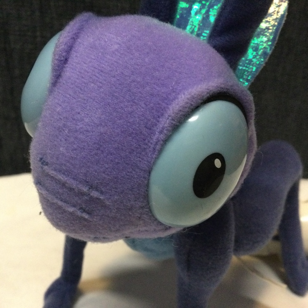 Vintage 1990s Mulan chirping Lucky Cricket toy